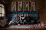 Gilles Sabrié: On the kang, portraits from rural China
